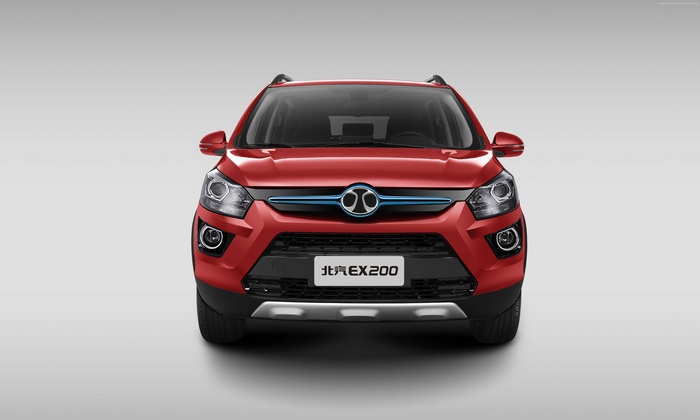 Red Senova EX200 electric crossover