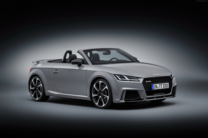 Audi TT RS Roadster 8S in Silver