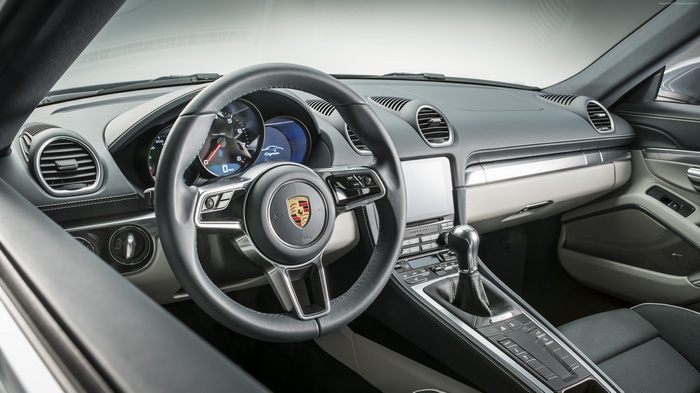 Porsche 718 Cayman Interior