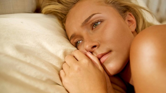Hayden Panettiere lying in bed
