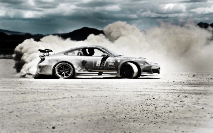 Porsche 911 Drifting with Smoke