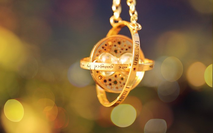 Golden Time Turner necklace from Harry Potter
