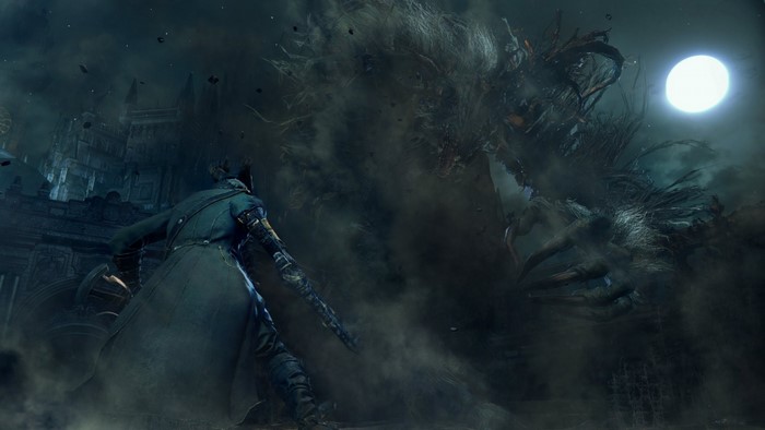 Hunter fighting a beast in Bloodborne