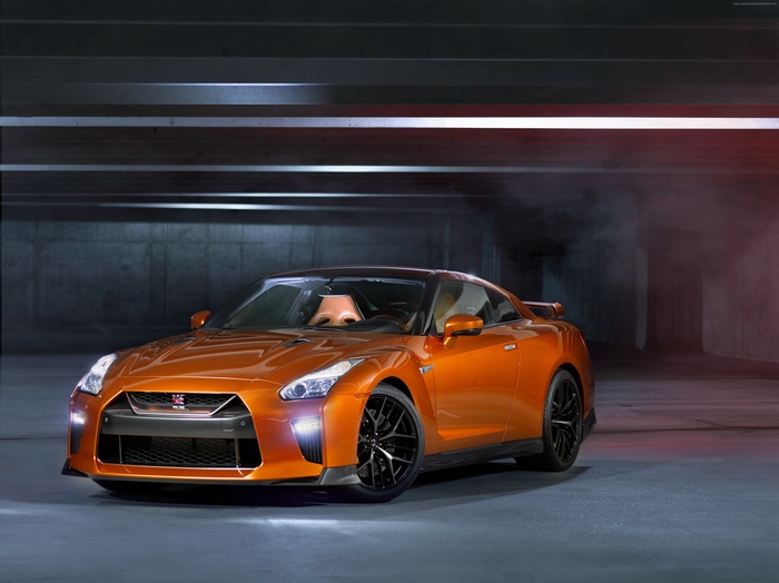 Orange Nissan GT-R at NYIAS 2016