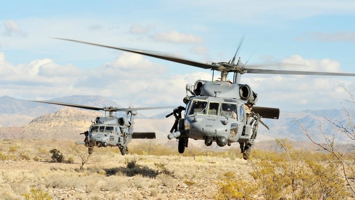 Sikorsky UH 60 Black Hawk Military Helicopters Flying