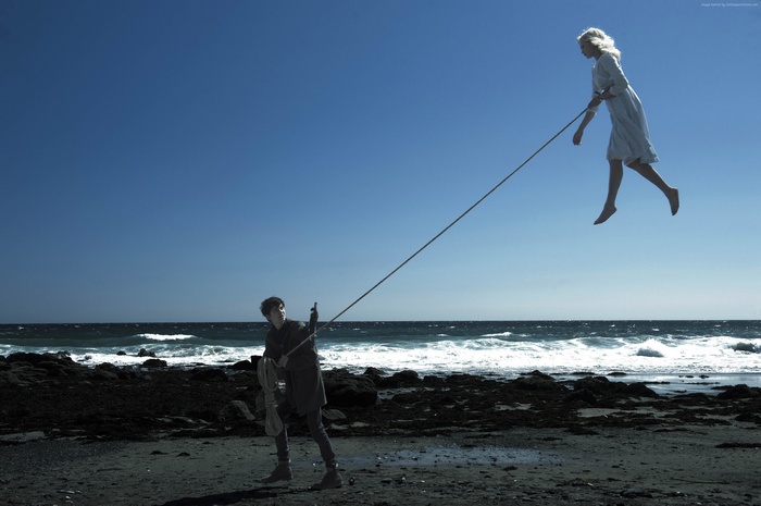 Asa Butterfield and Ella Purnell from Miss Peregrine's Home for Peculiar Children