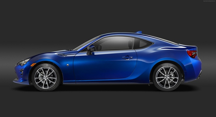 Blue Toyota 86 at NYIAS 2016