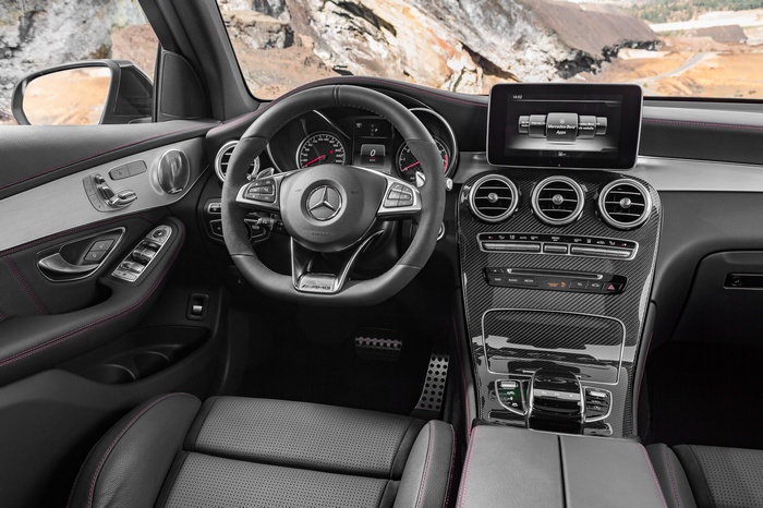 Mercedes-AMG GLC 43 4MATIC (X253) Interior