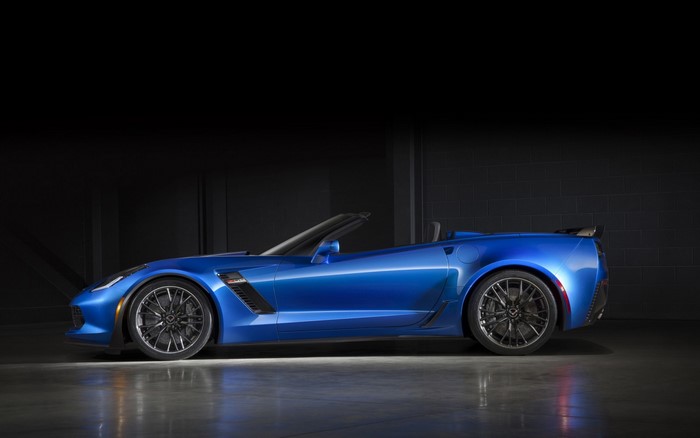 Blue Chevrolet Corvette Z06 Convertible