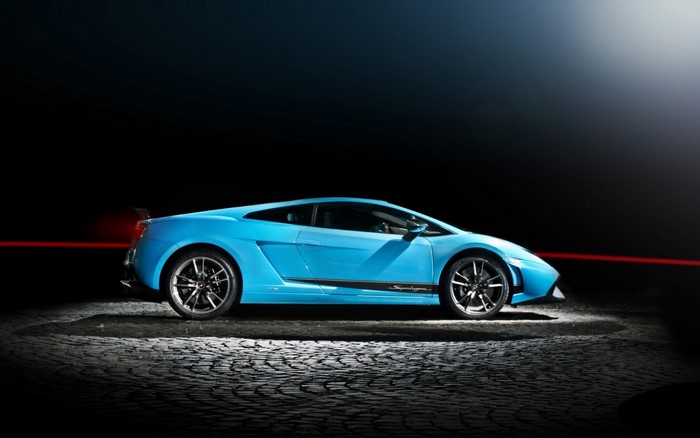 Blue Lamborghini Gallardo Super Trofeo Stradale