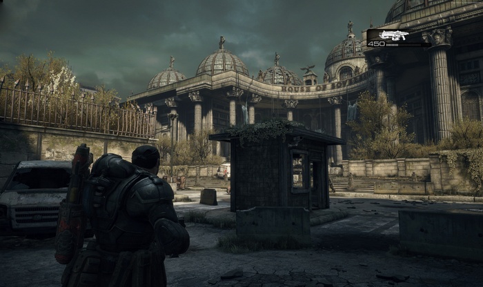 Gears of War: Ultimate Edition character in front of House of Sovereignty