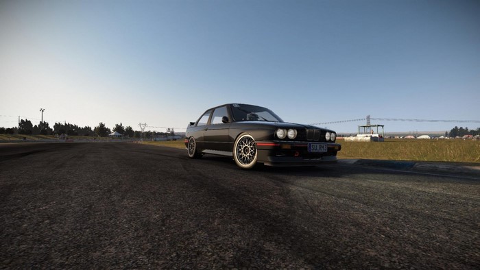 BMW M3 E30 on Raupuna Park track