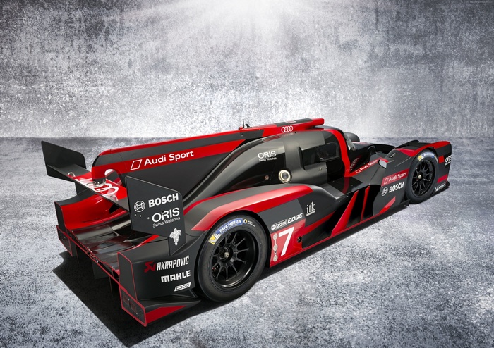 Audi R18 e-tron quattro LMP1 race car