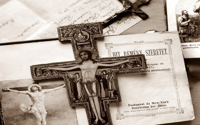 Crucifix and religious texts