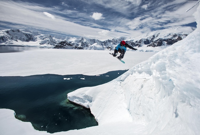 Xavier De Le Rue snowboarding in Antarctica