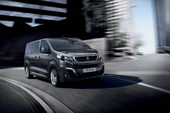 Peugeot Traveller i-Lab concept van