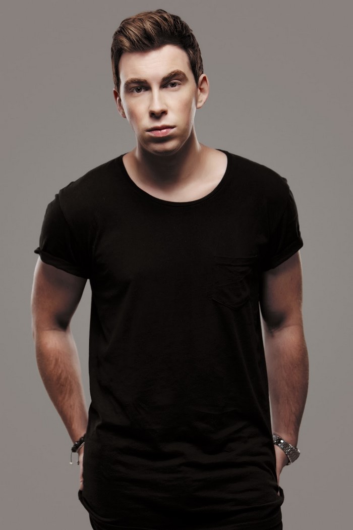 DJ Hardwell wearing a black t-shirt