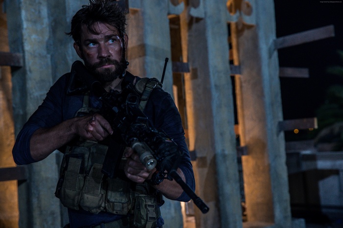 Soldier with rifle in 13 Hours: The Secret Soldiers of Benghazi