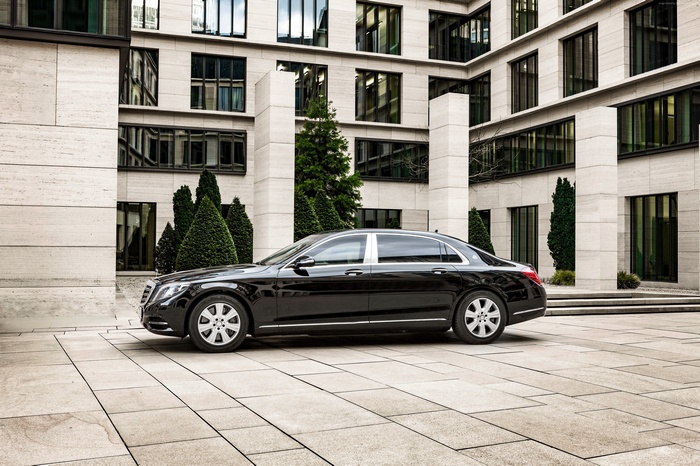 Black Mercedes-Maybach S 600 Guard VR10 Sedan
