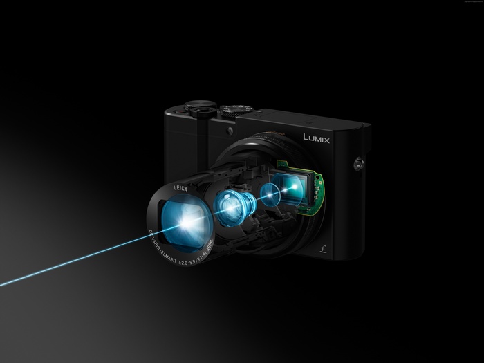 Panasonic LUMIX TZ100 camera internal view