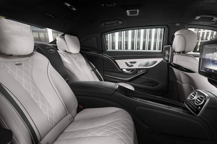 Mercedes-Maybach S 600 Guard Interior