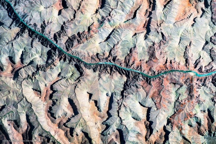 Aerial view of the Grand Canyon with the Colorado River