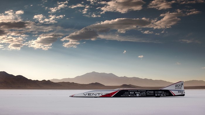 Buckeye Bullet jet car on Bonneville Salt Flats