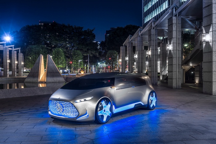 Mercedes-Benz Vision concept car at night
