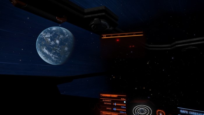 Elite Dangerous: Planet and Space Station View