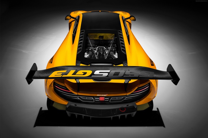 Yellow McLaren 650S GT3 rear view