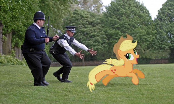 Applejack from My Little Pony chased by police officers