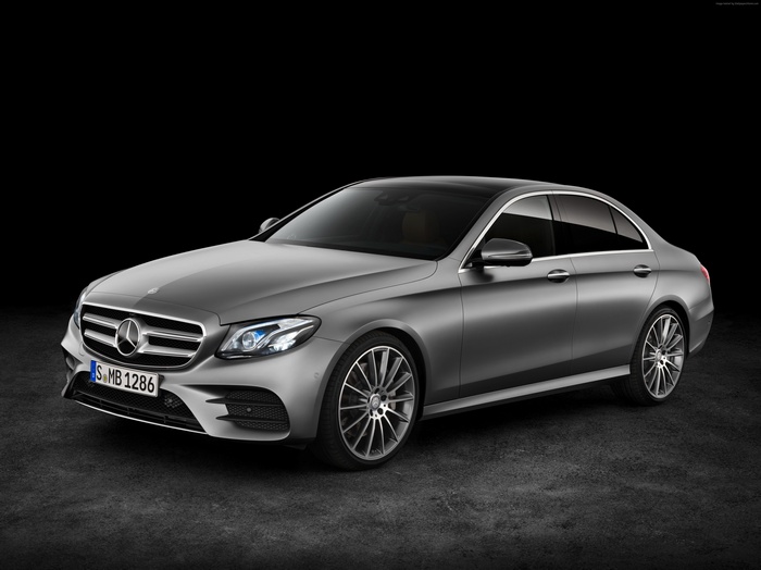 Grey Mercedes Benz E 400 Sedan