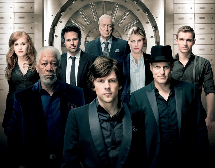 Now You See Me 2 Cast in Front of Vault