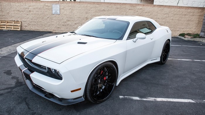 White Dodge Challenger SRT8 with black racing stripes