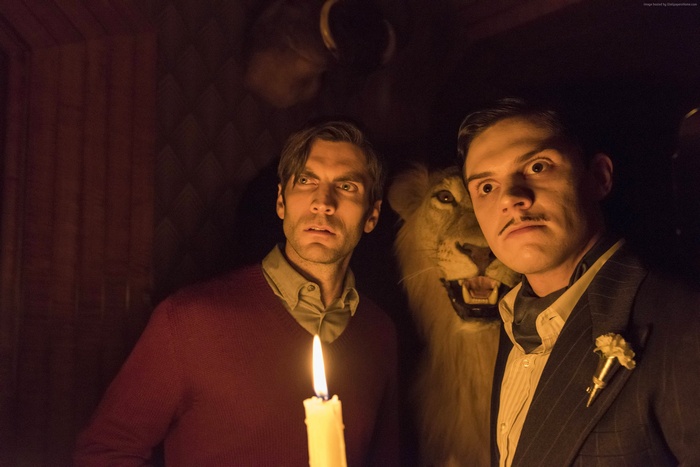 Evan Peters and Wes Bentley in American Horror Story Hotel