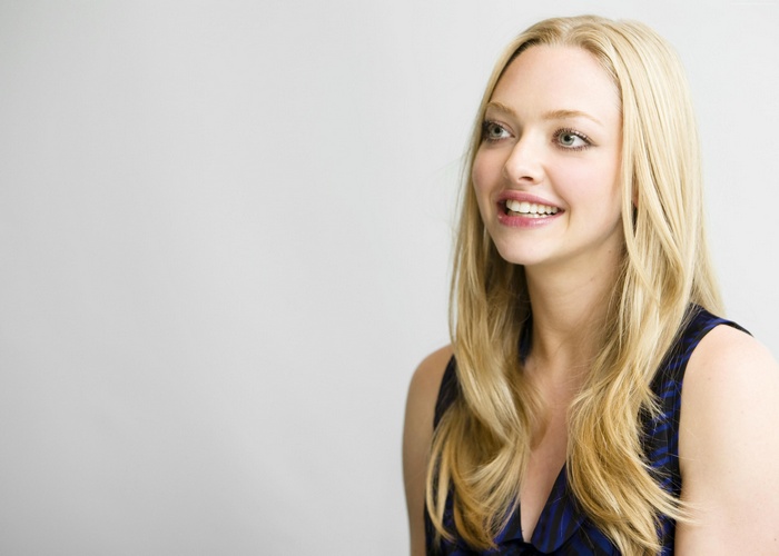 Amanda Seyfried blonde actress