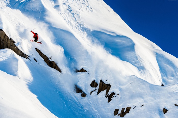 Markus Eder skiing in mountains, Days of my youth 4K