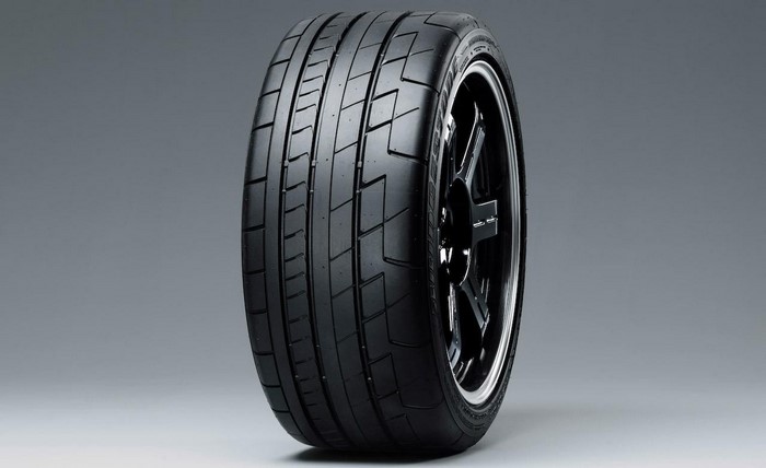 Nissan GT-R Sport Tire