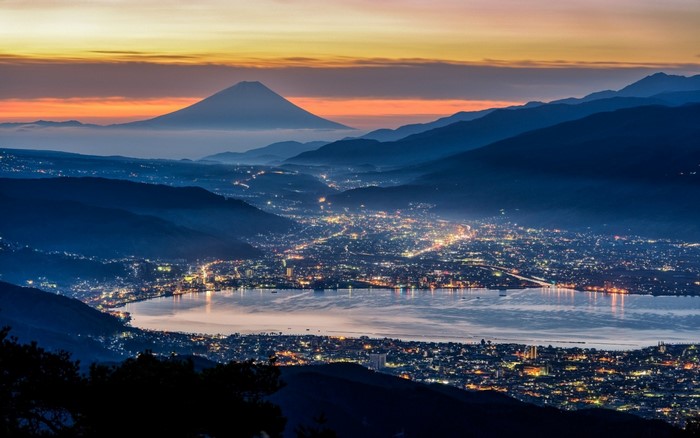 Mount Fuji Cityscape at Dusk with Lake Reflection