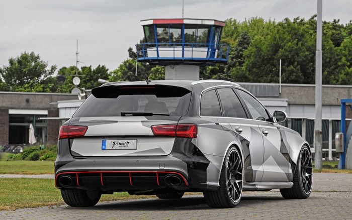 Audi RS6 Avant with Schmidt Revolution wheels at an airfield