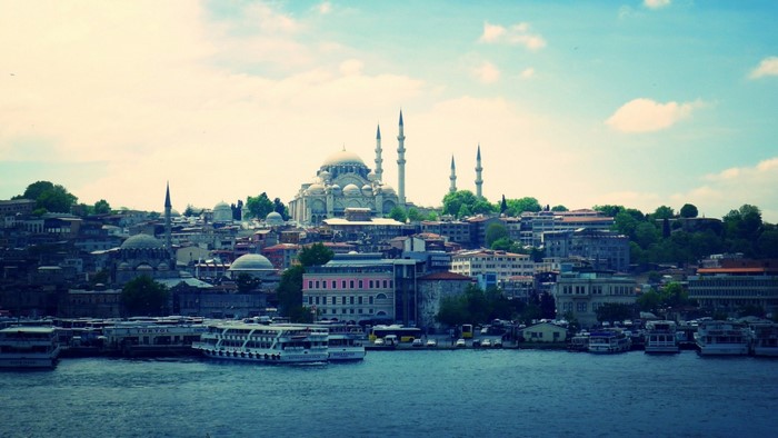 Istanbul cityscape with Suleymaniye Mosque and Bosphorus strait