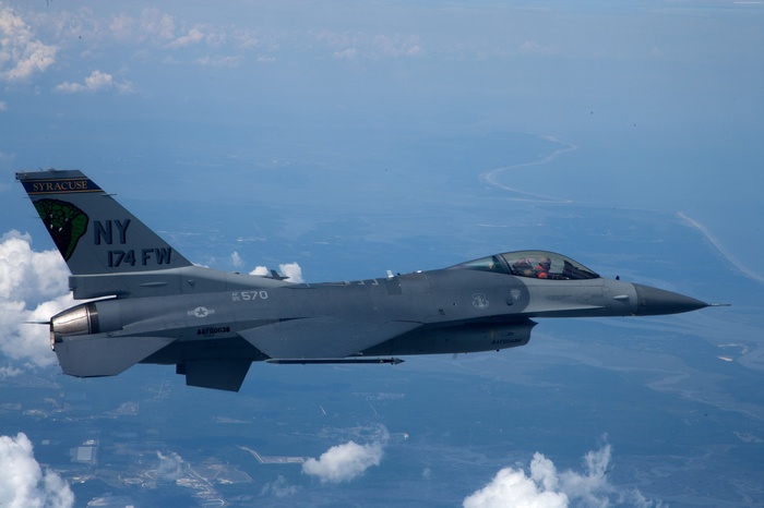 F-16 Fighting Falcon of the 174th FW Syracuse