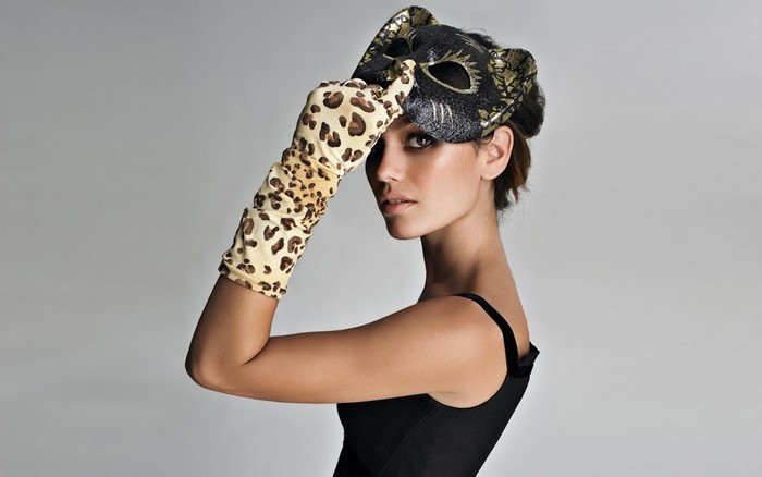Rachel Bilson wearing a leopard print glove and mask