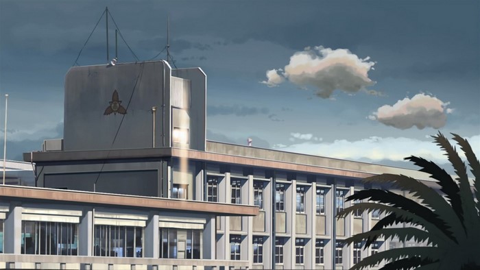 Building with emblem in 5 Centimeters Per Second