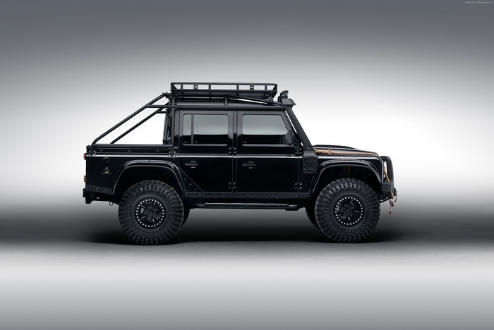 Black Land Rover Defender 110 from Spectre