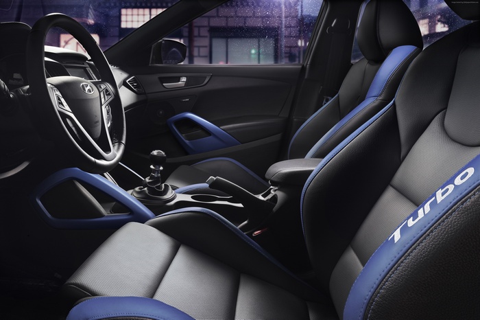 Hyundai Veloster Turbo Interior