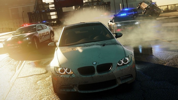 BMW M3 E92 pursued by police cars in Need for Speed Most Wanted