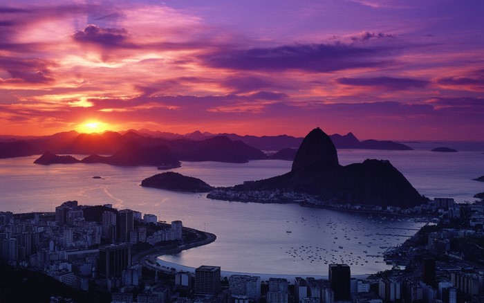 Sunset over Rio de Janeiro with Sugarloaf Mountain