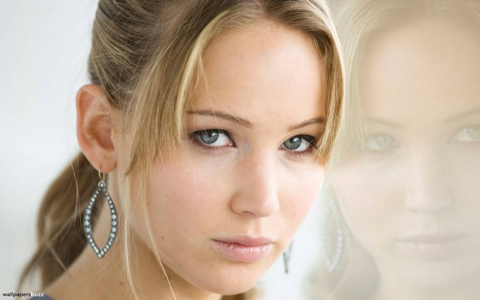 Jennifer Lawrence close up portrait