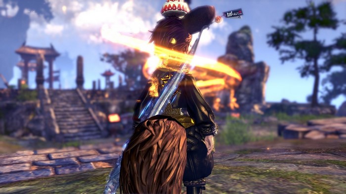 Blade & Soul character with cake hat and sword